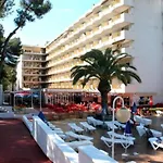 Experience Internacional - Climatizado Con Piscina * Salou