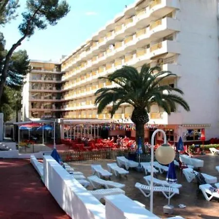 Experience Internacional - Climatizado Con Piscina * Salou